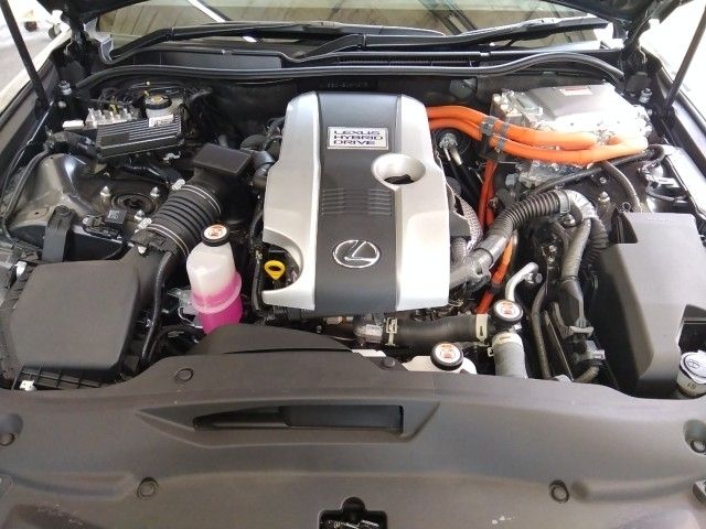 TOYOTA LEXUS IS300h 2023