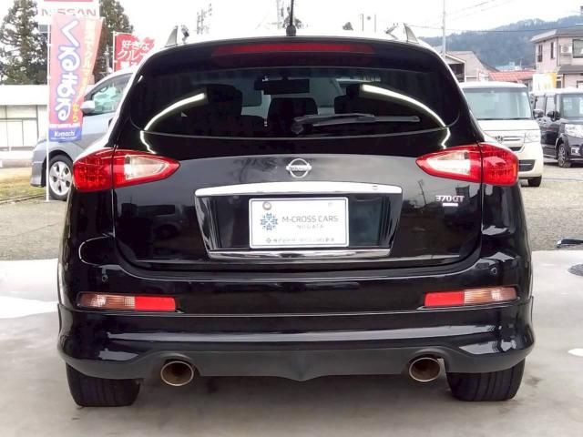 NISSAN SKYLINE CROSSOVER 4WD 2011