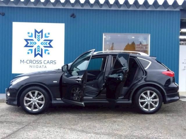 NISSAN SKYLINE CROSSOVER 4WD 2011