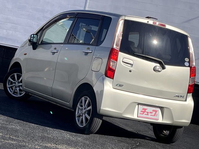 DAIHATSU MOVE 2011