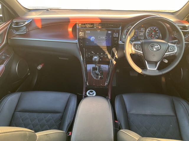 TOYOTA HARRIER 2WD 2016