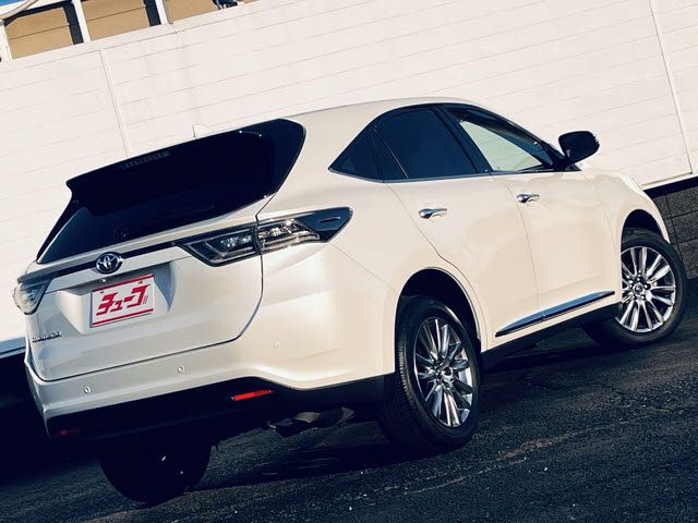 TOYOTA HARRIER 2WD 2016