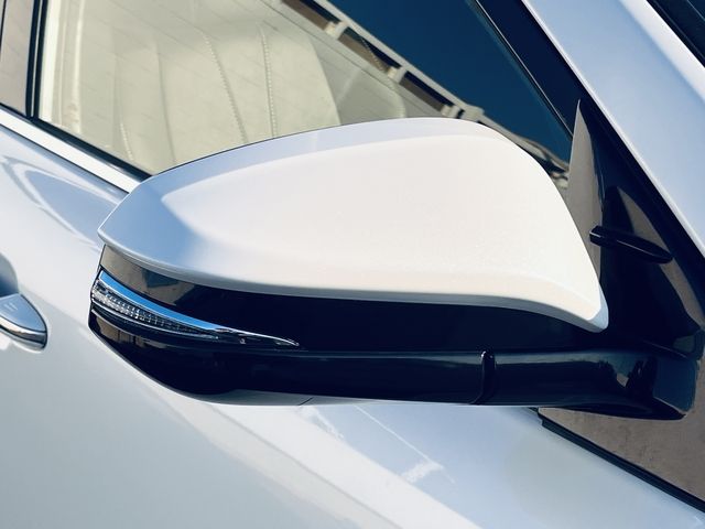 TOYOTA HARRIER 2WD 2016