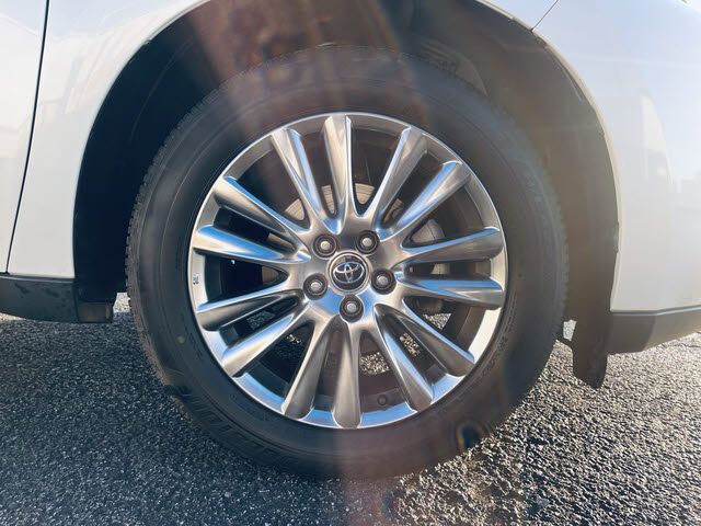 TOYOTA HARRIER 2WD 2016