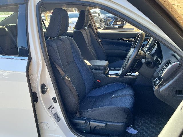 TOYOTA CROWN sedan 2016