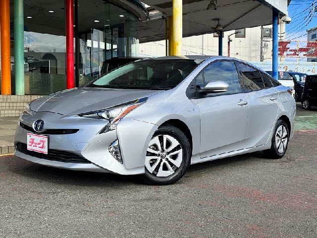 TOYOTA PRIUS 2018