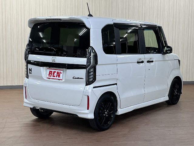 HONDA N BOX CUSTOM 2022