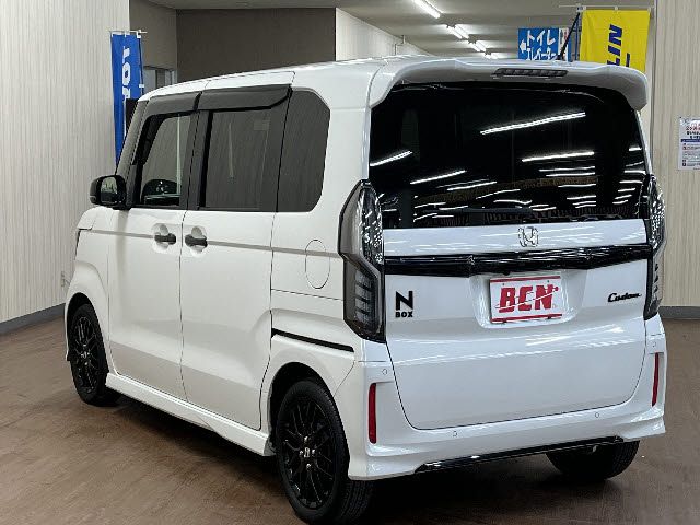 HONDA N BOX CUSTOM 2022