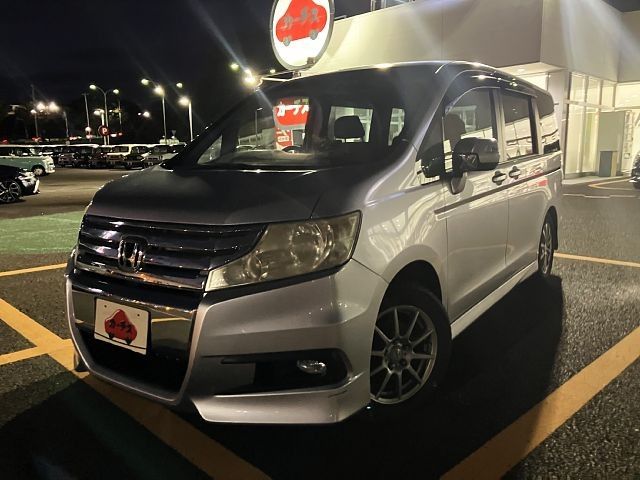 HONDA STEPWAGON SPADA 2010