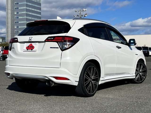 HONDA VEZEL HYBRID 2015