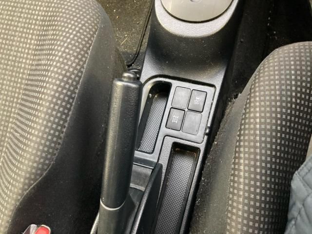 TOYOTA VITZ  4WD 2016