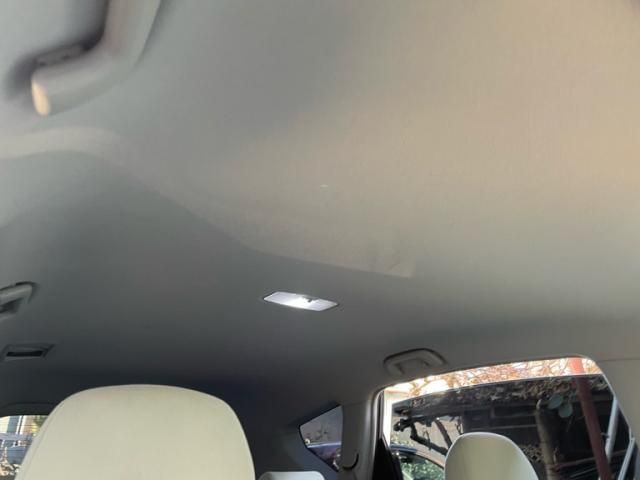 TOYOTA PRIUS Alpha 2013