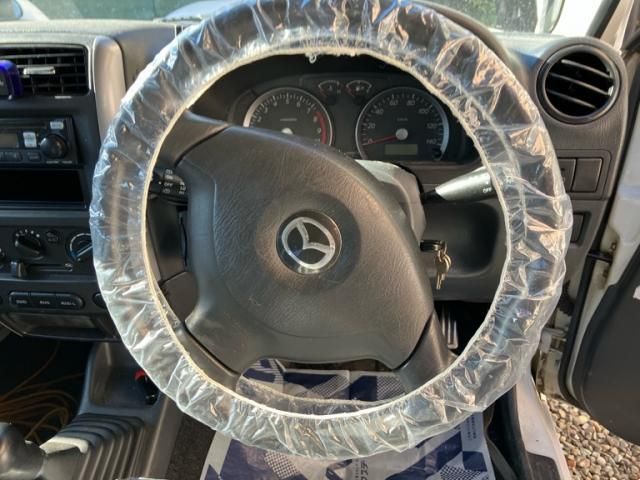 MAZDA AZ-OFFROAD 2005