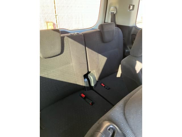 TOYOTA NOAH HYBRID 2016