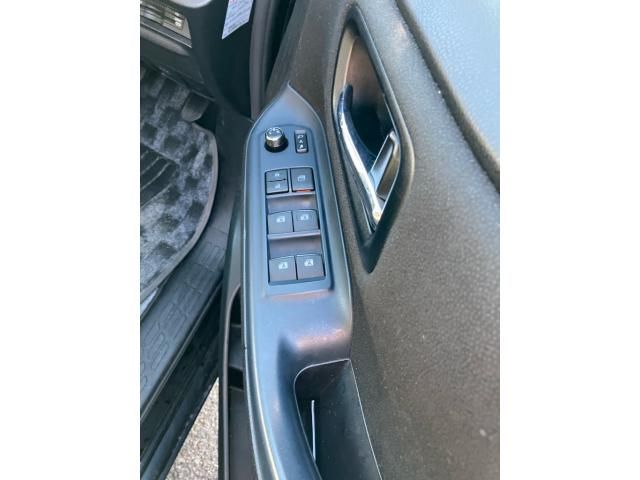 TOYOTA NOAH HYBRID 2016