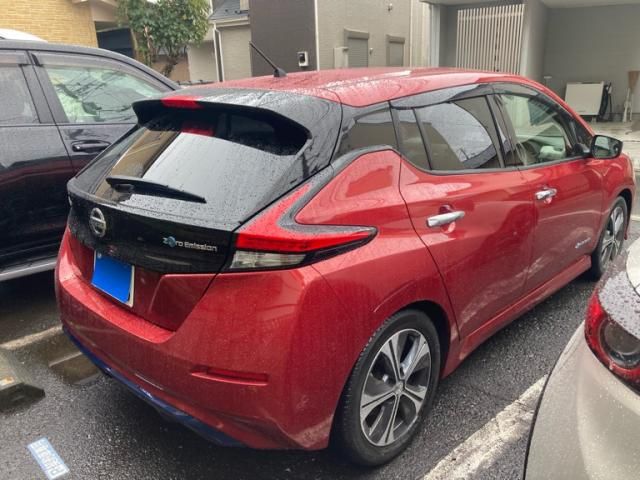 NISSAN LEAF 2017