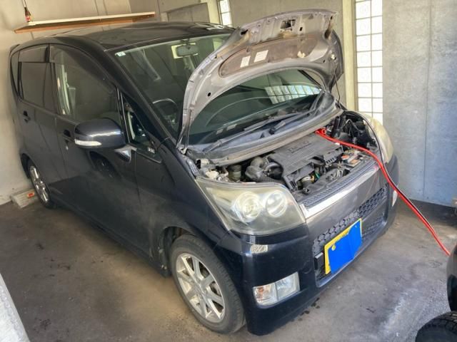 DAIHATSU MOVE CUSTOM 4WD 2007