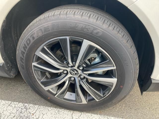 TOYOTA HARRIER HYBRID 2024