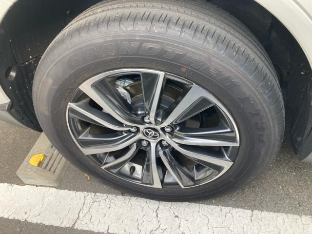 TOYOTA HARRIER HYBRID 2024