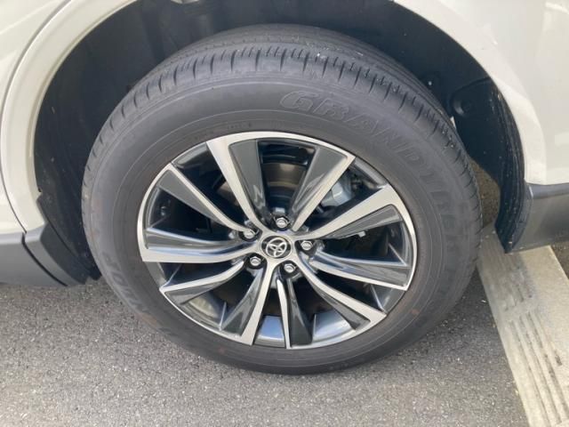 TOYOTA HARRIER HYBRID 2024