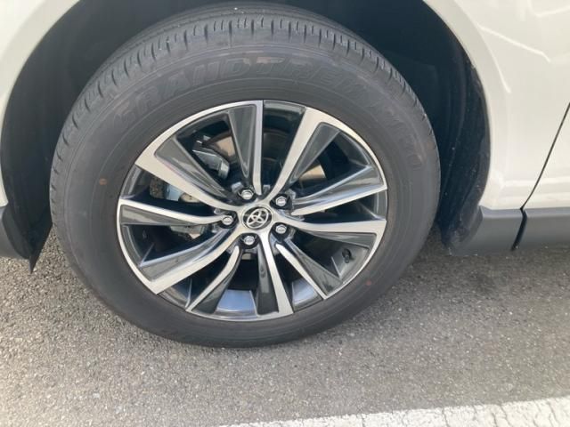 TOYOTA HARRIER HYBRID 2024