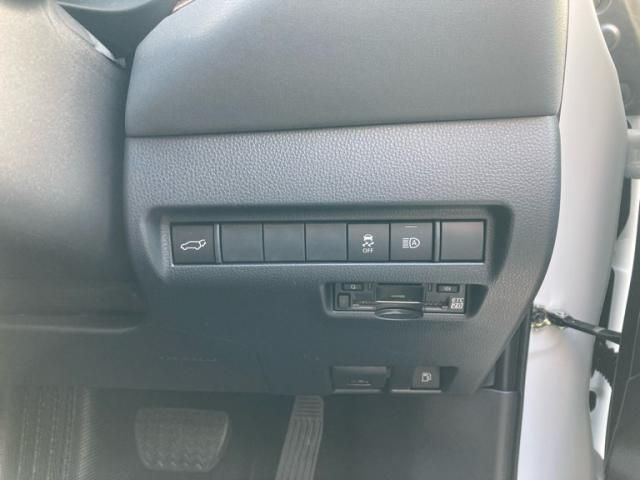 TOYOTA HARRIER HYBRID 2024