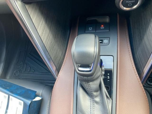 TOYOTA HARRIER HYBRID 2024