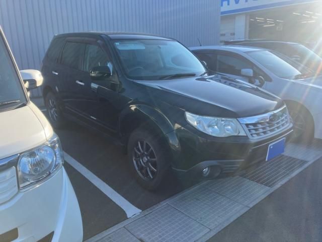 SUBARU FORESTER 2011