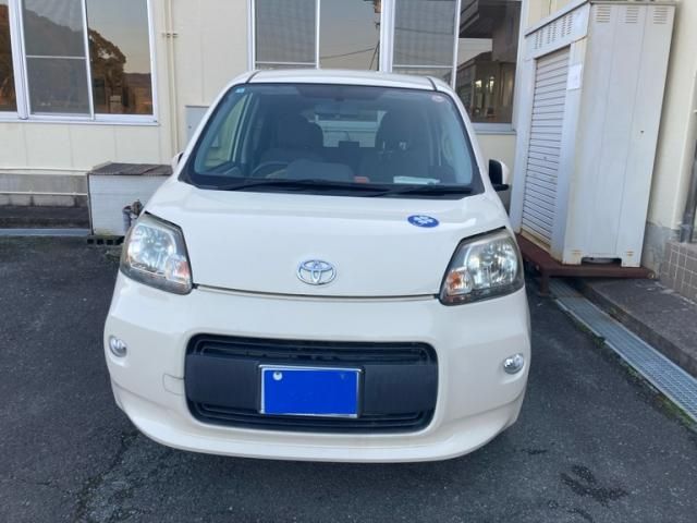 TOYOTA PORTE 2014