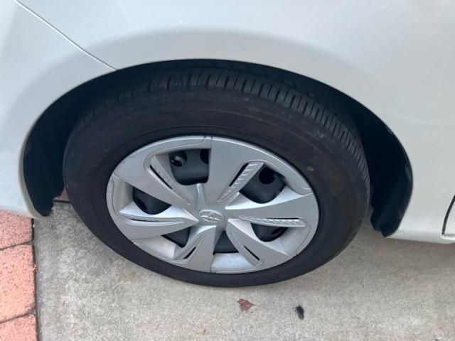 TOYOTA SIENTA HYBRID 2018