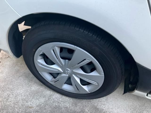 TOYOTA SIENTA HYBRID 2018