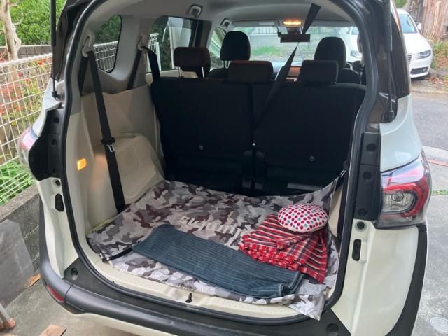 TOYOTA SIENTA HYBRID 2018