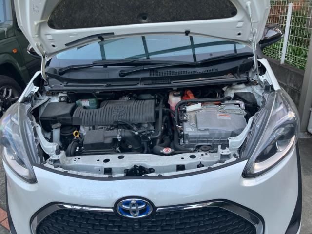 TOYOTA SIENTA HYBRID 2018