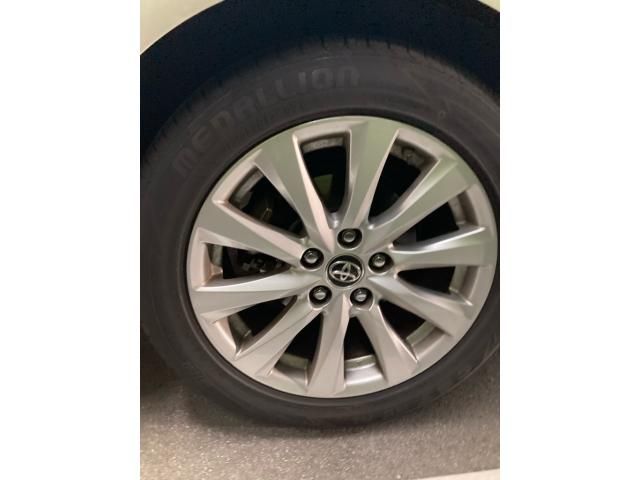 TOYOTA CAMRY HYBRID 2019