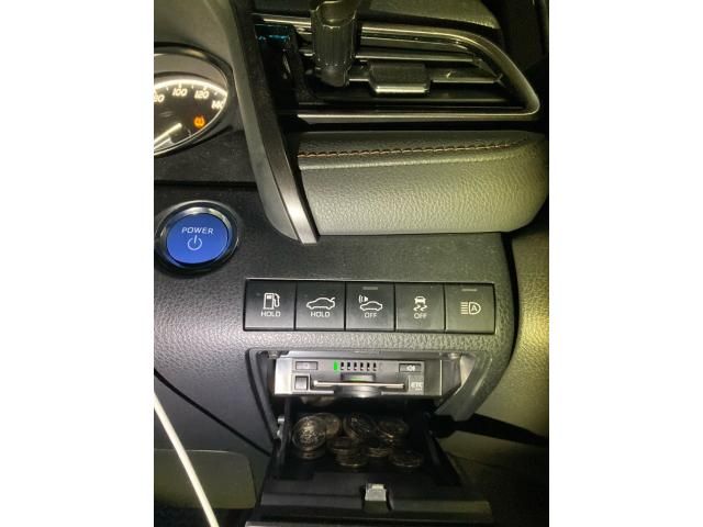 TOYOTA CAMRY HYBRID 2019