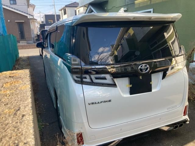 TOYOTA VELLFIRE 2020