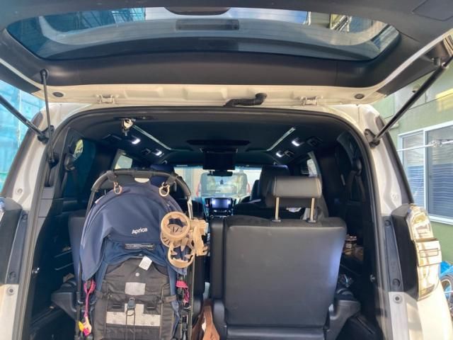 TOYOTA VELLFIRE 2020