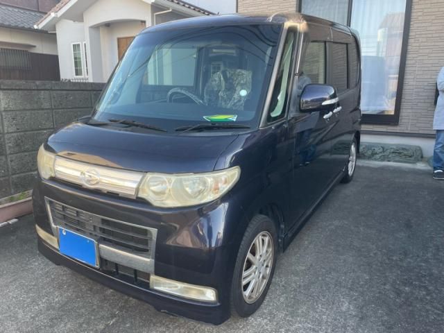 DAIHATSU TANTO CUSTOM 2010