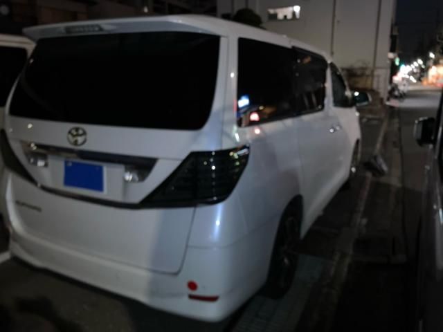 TOYOTA ALPHARD 2008