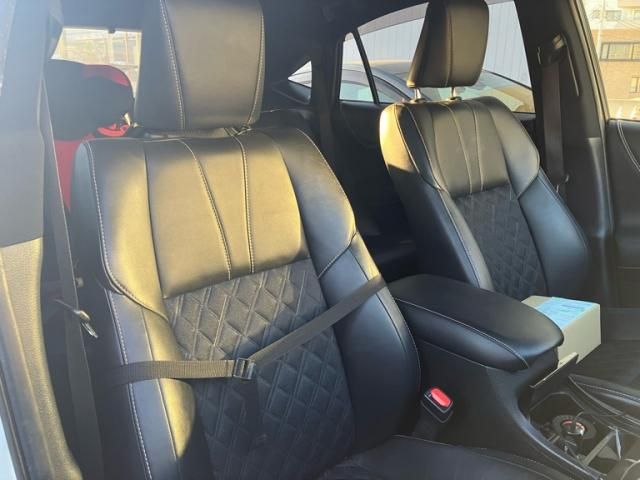 TOYOTA HARRIER HYBRID 2015