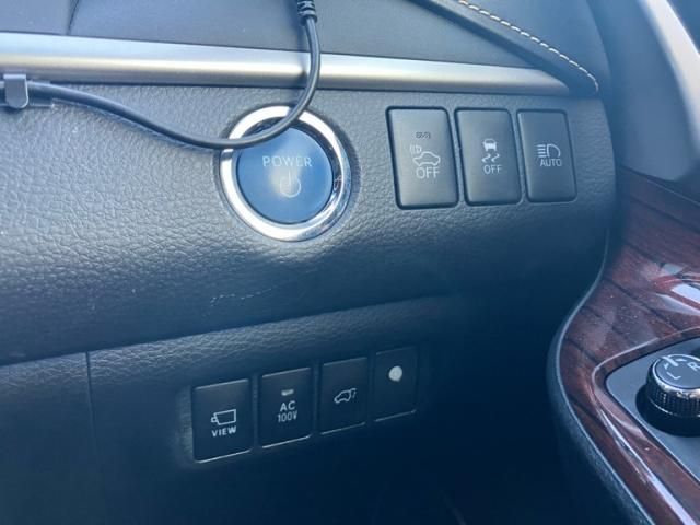 TOYOTA HARRIER HYBRID 2015