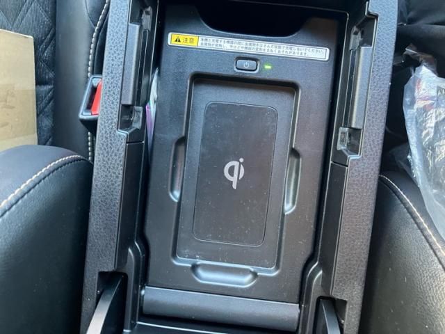 TOYOTA HARRIER HYBRID 2015