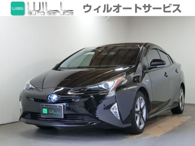 TOYOTA PRIUS 2017