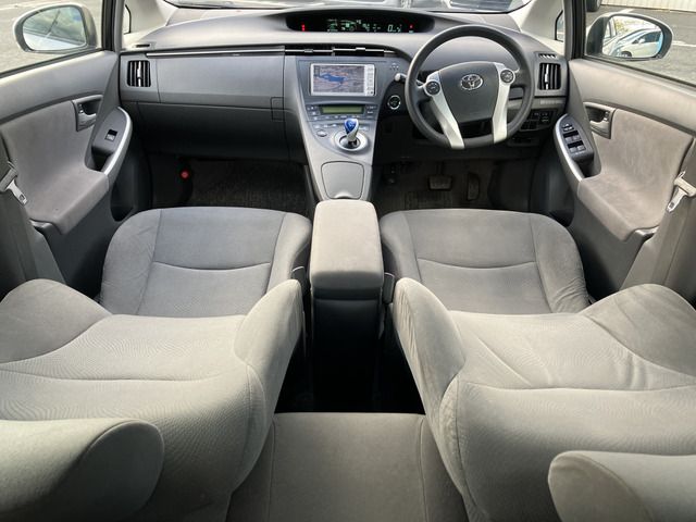 TOYOTA PRIUS 2010