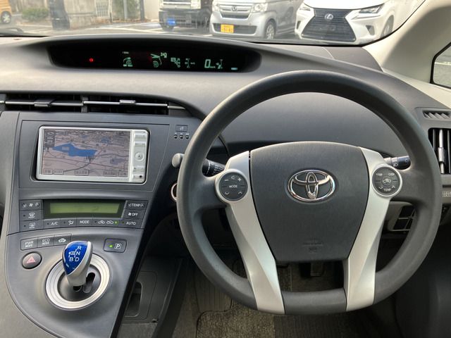 TOYOTA PRIUS 2010