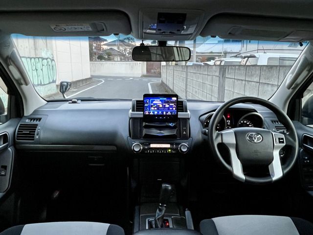 TOYOTA LANDCRUISER PRADO 2015