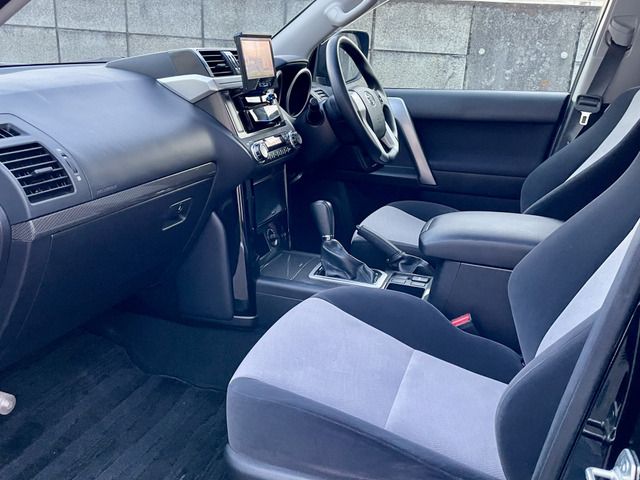 TOYOTA LANDCRUISER PRADO 2015