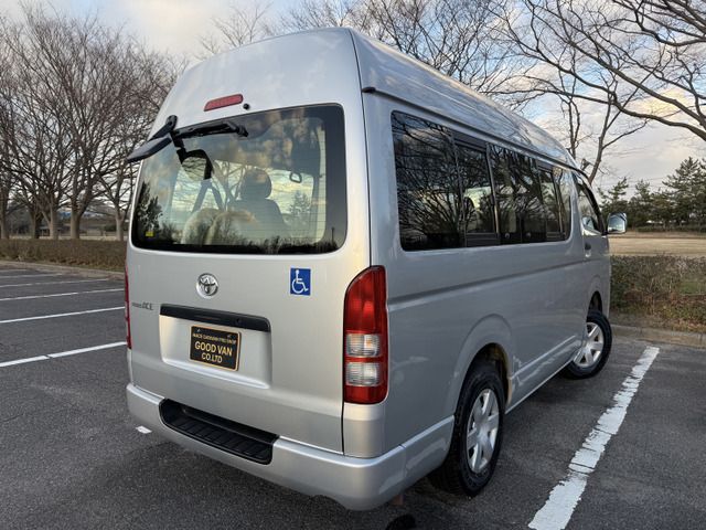 TOYOTA HIACE van 4WD 2012