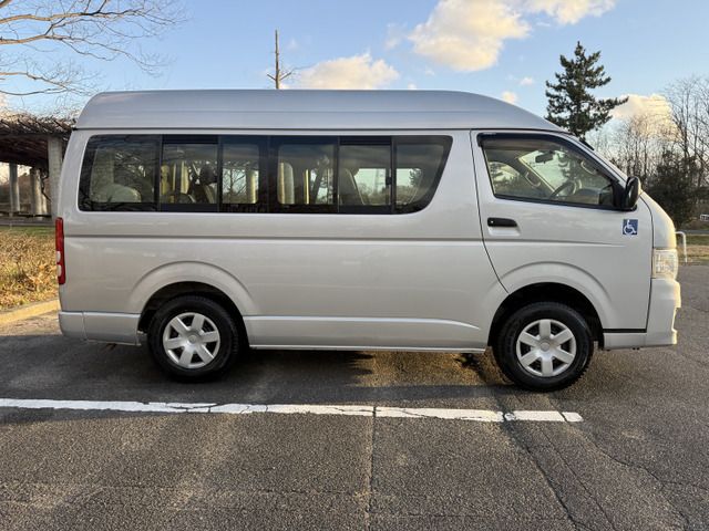 TOYOTA HIACE van 4WD 2012