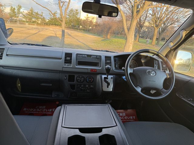 TOYOTA HIACE van 4WD 2012